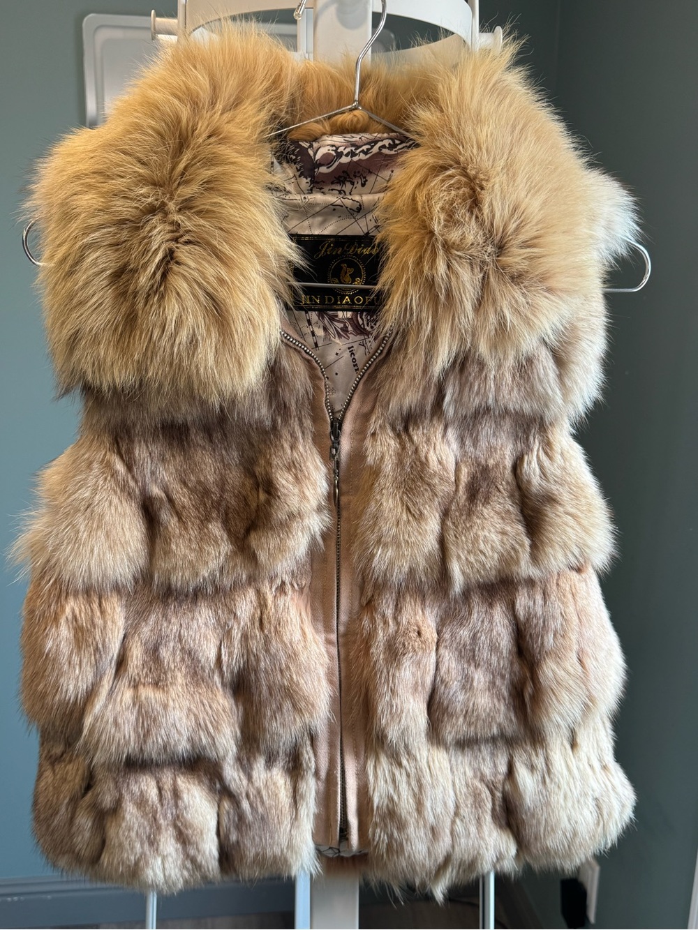 Vantage  Real Fox Fur Vest Brown Tan Fox Fur Style Size S